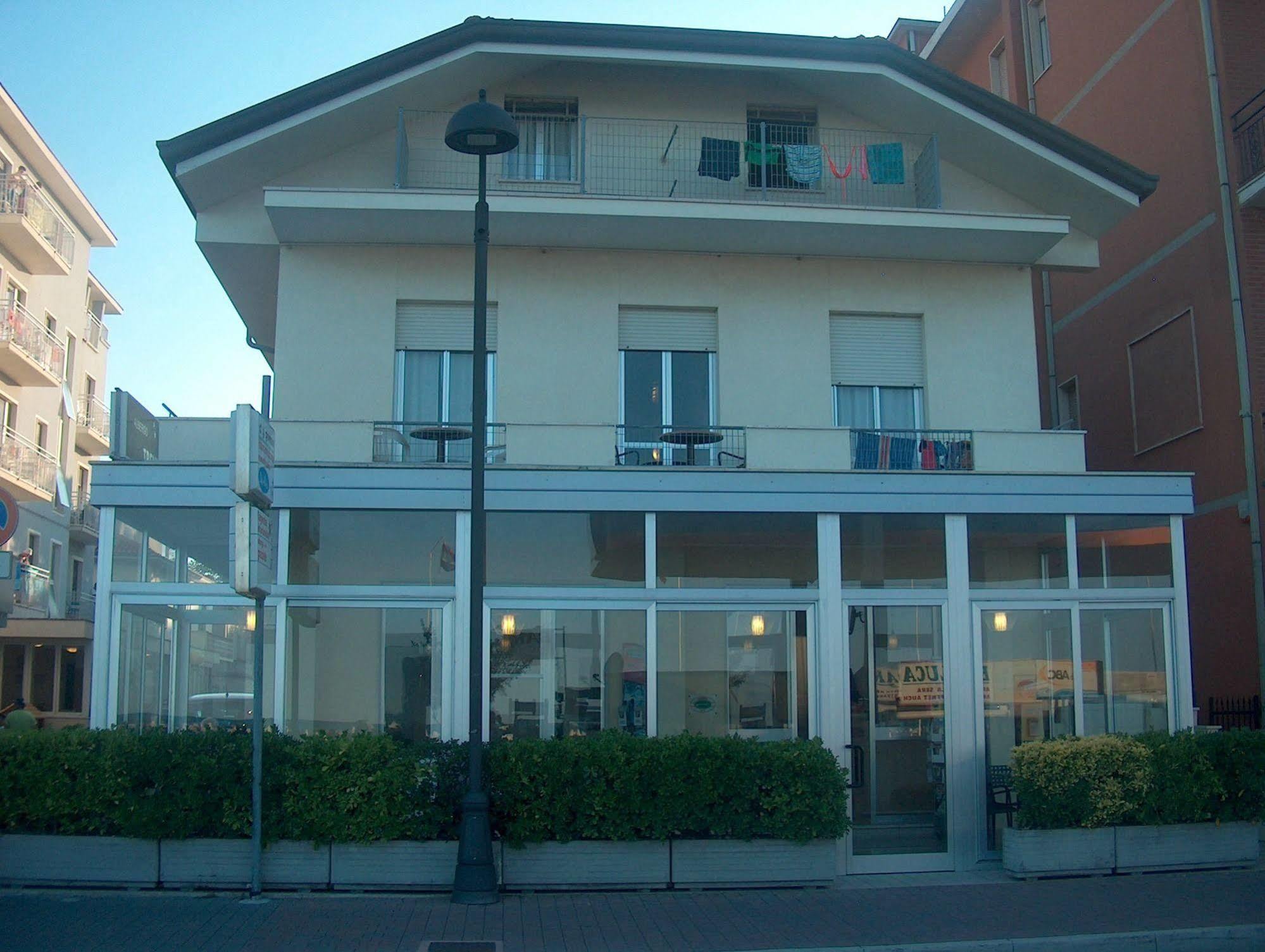 Hotel Trevi Bellaria-Igea Marina Exterior foto