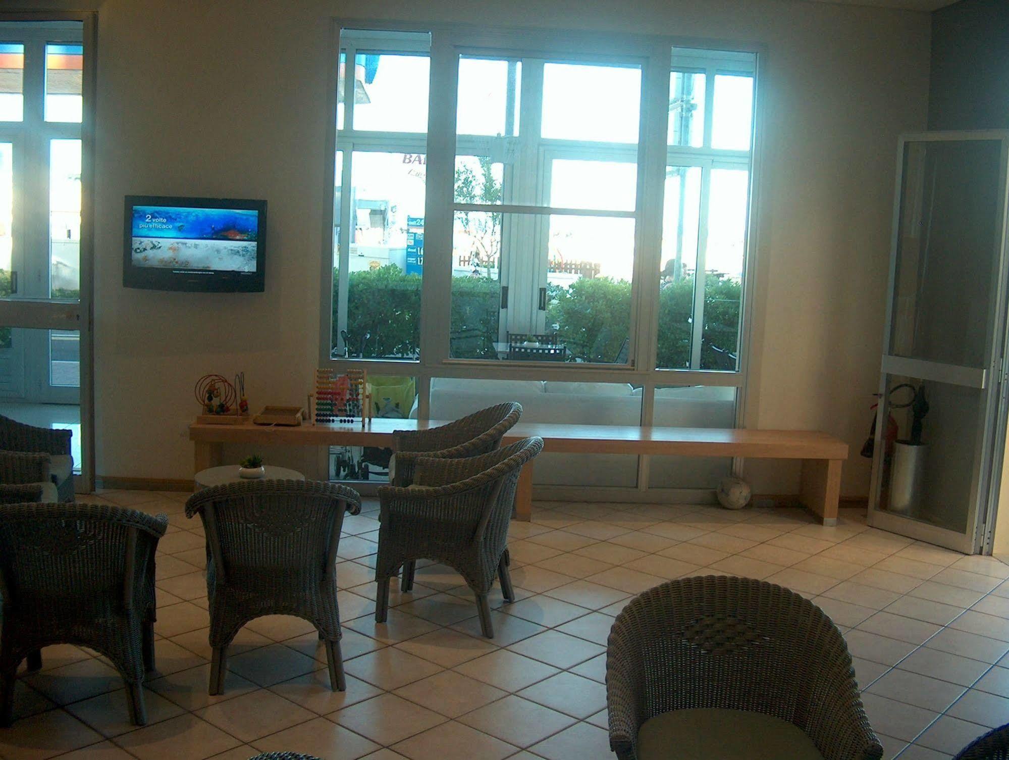 Hotel Trevi Bellaria-Igea Marina Exterior foto