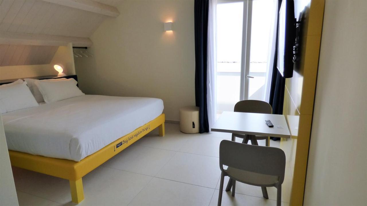 Hotel Trevi Bellaria-Igea Marina Exterior foto